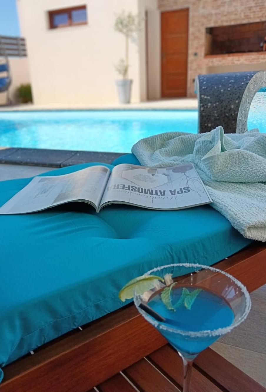 Holiday&Suite Klanac Vir Exteriör bild